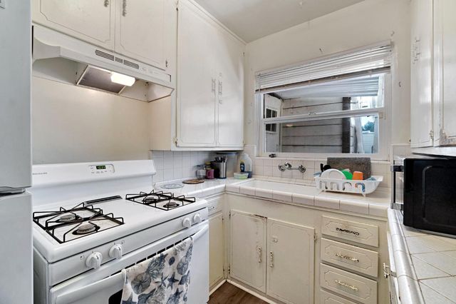 516 W 7th Street, Madera, CA 93637