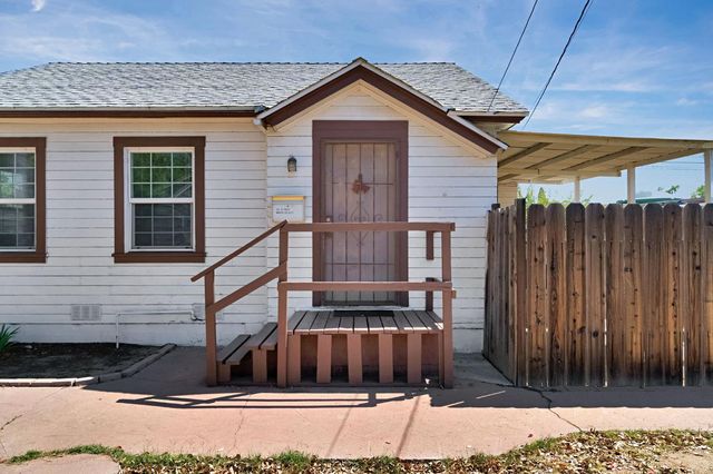 516 W 7th Street, Madera, CA 93637