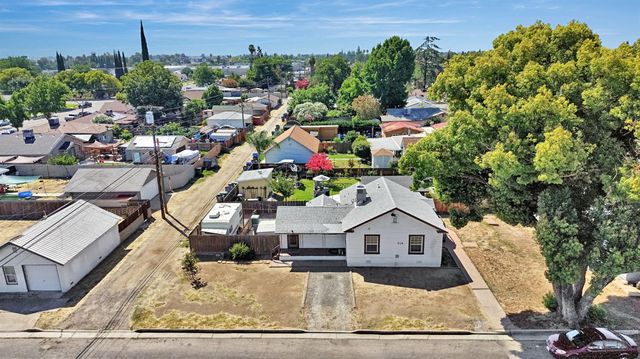 516 W 7th Street, Madera, CA 93637