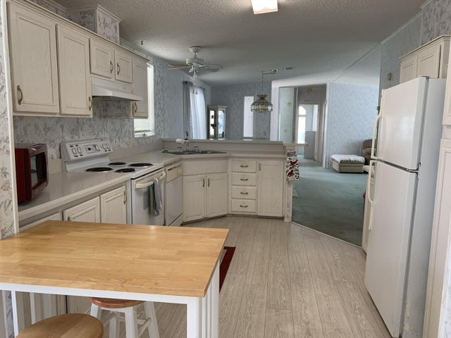 28 SE Flamenco Way, Port St. Lucie, Port St Lucie, FL 34952