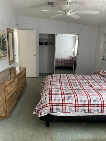 28 SE Flamenco Way, Port St. Lucie, Port St Lucie, FL 34952