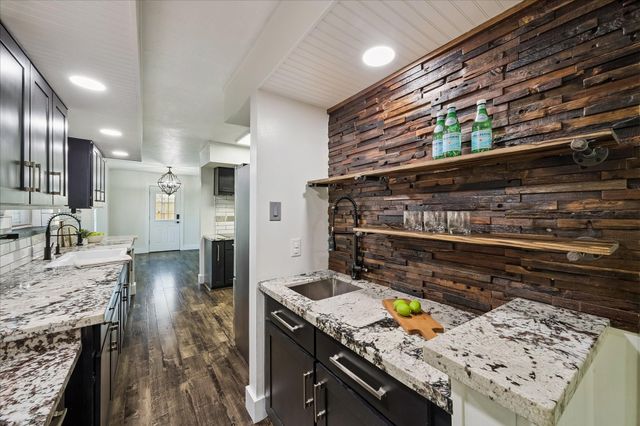 11103 Sageburrow Drive, Houston, TX 77089