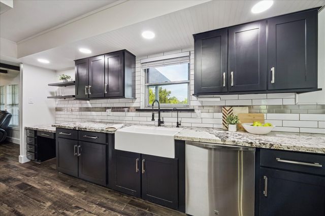 11103 Sageburrow Drive, Houston, TX 77089