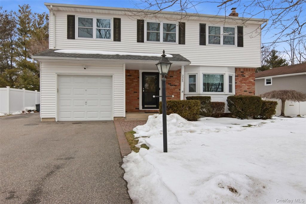 225 Bellerose Avenue, East Northport, NY 11731
