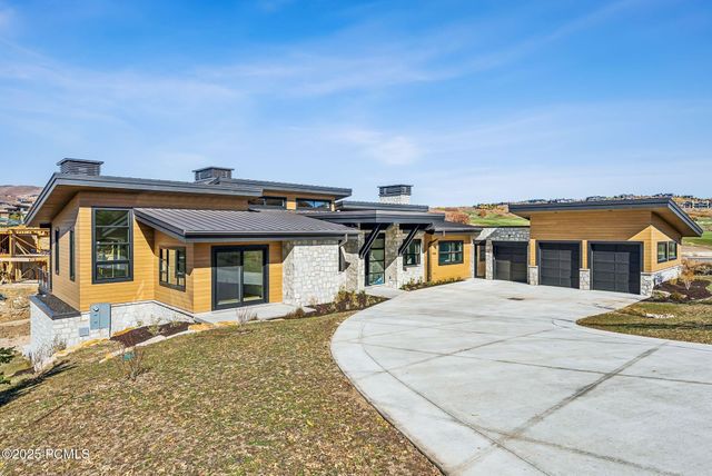 2105 E Paddleboard Way, Kamas, UT 84036