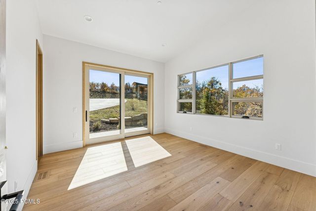 2105 E Paddleboard Way, Kamas, UT 84036