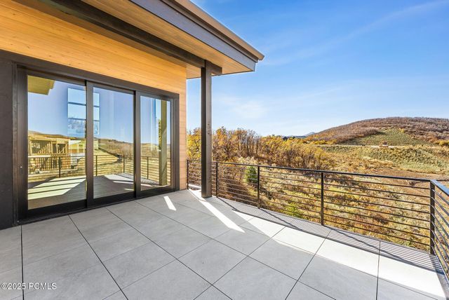2105 E Paddleboard Way, Kamas, UT 84036
