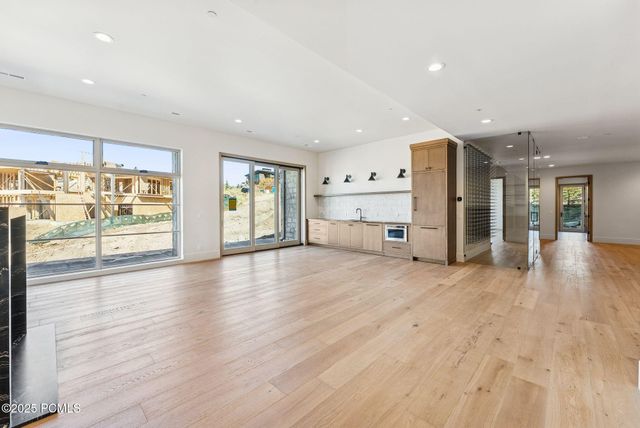 2105 E Paddleboard Way, Kamas, UT 84036