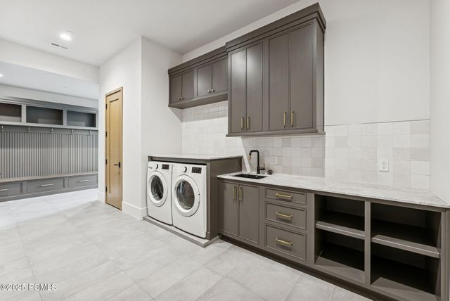 2105 E Paddleboard Way, Kamas, UT 84036