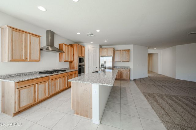 27657 N 71ST Avenue, Peoria, AZ 85383