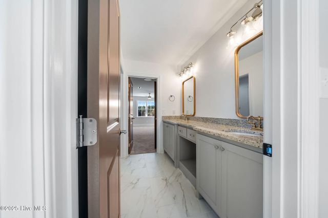 141 Sycamore Lakes Drive, Wallace, NC 28466