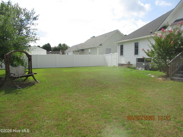 726 E Main Street, Winterville, NC 28590