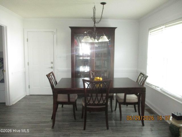 726 E Main Street, Winterville, NC 28590
