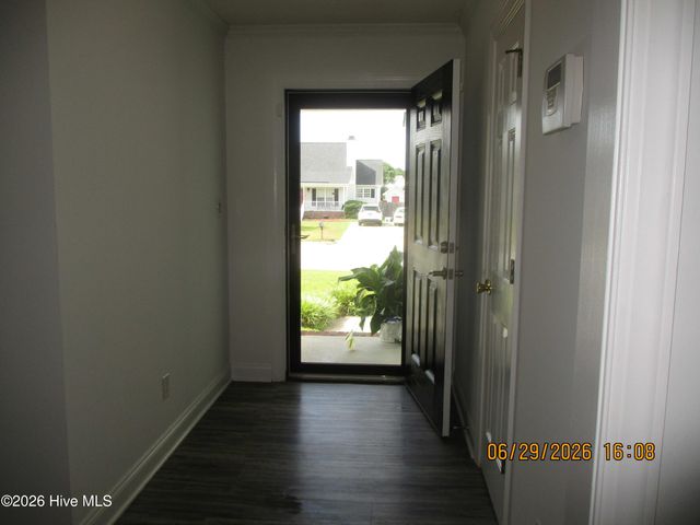 726 E Main Street, Winterville, NC 28590