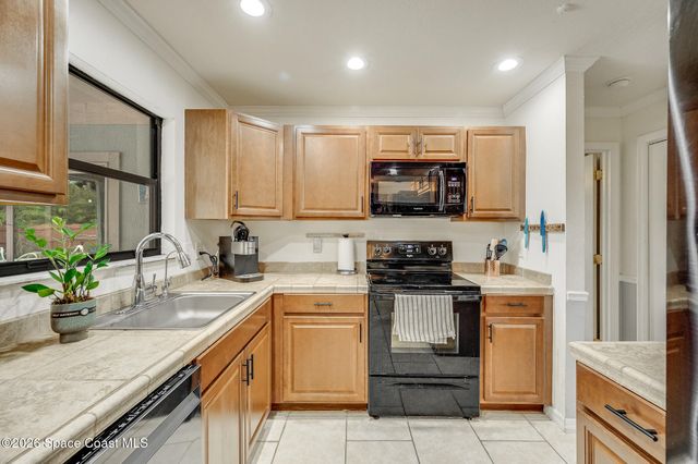 2115 Wagonwheel Avenue SE, Palm Bay, FL 32909