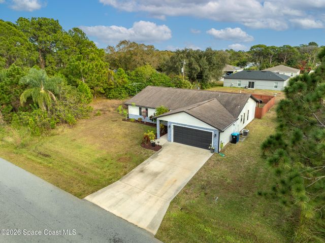 2115 Wagonwheel Avenue SE, Palm Bay, FL 32909
