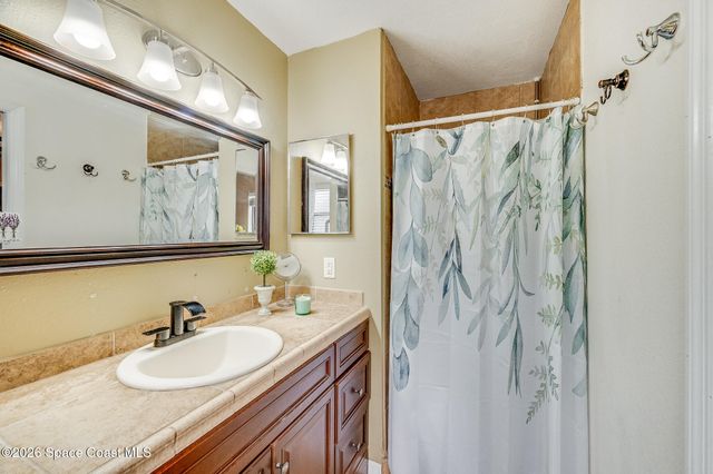 2115 Wagonwheel Avenue SE, Palm Bay, FL 32909