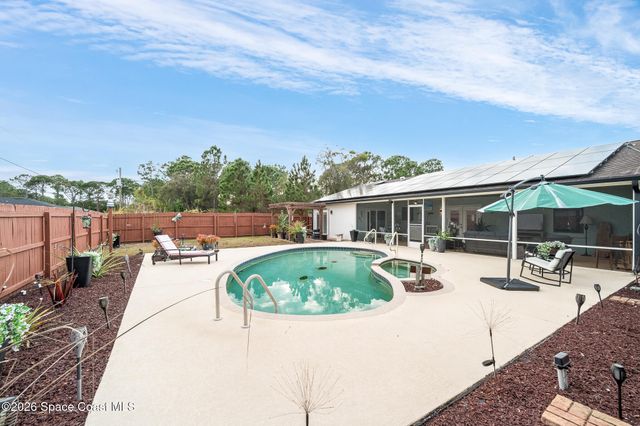 2115 Wagonwheel Avenue SE, Palm Bay, FL 32909