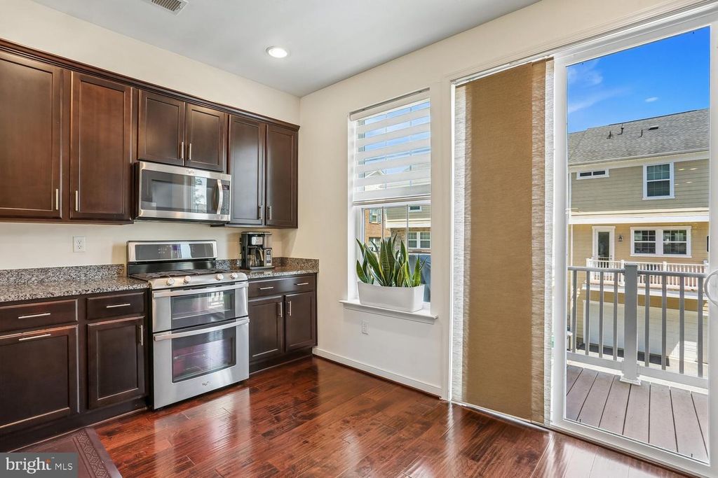 Image 13 of property listing at 123 FAIRBANKS DR, Gaithersburg, MD 20877