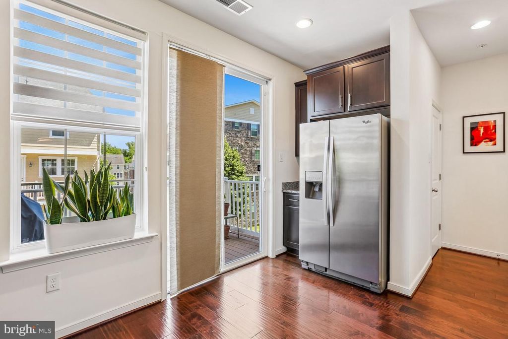 Image 14 of property listing at 123 FAIRBANKS DR, Gaithersburg, MD 20877