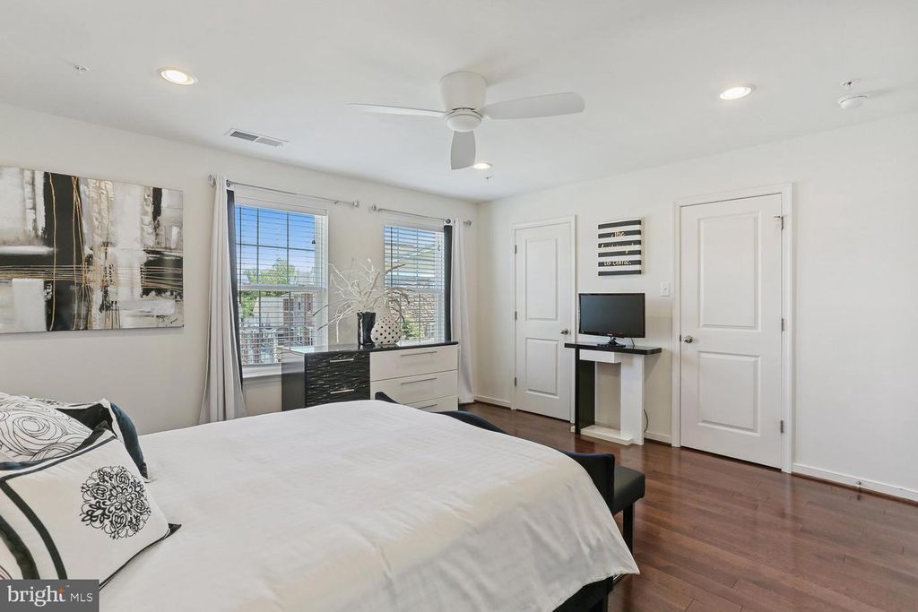 Image 19 of property listing at 123 FAIRBANKS DR, Gaithersburg, MD 20877