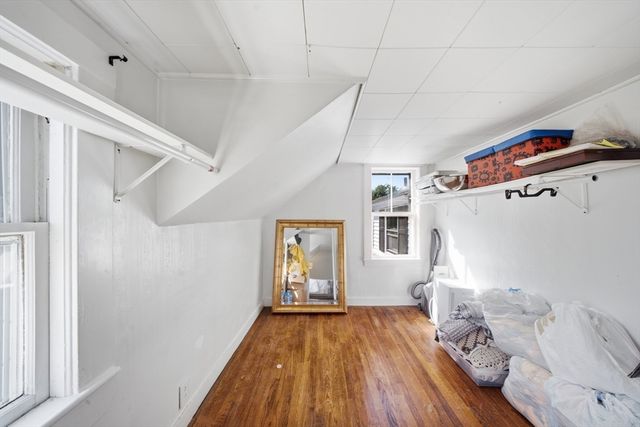 62 Pleasant St, Hopkinton, MA 01748