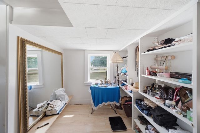 62 Pleasant St, Hopkinton, MA 01748