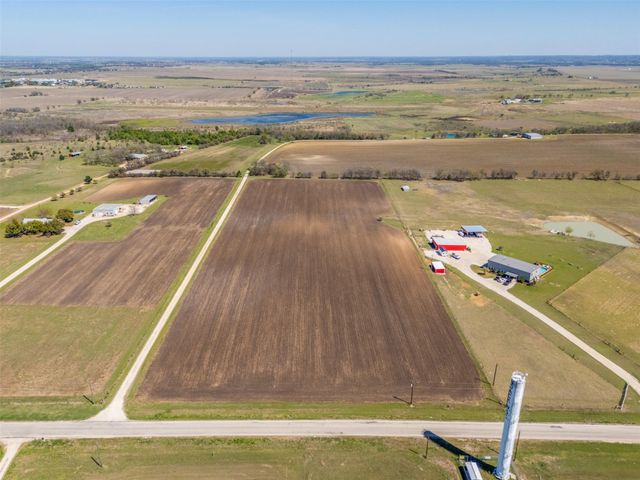 1295 County Road 432 RD, Taylor, TX 76574