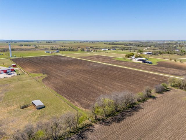 1295 County Road 432 RD, Taylor, TX 76574