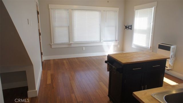 432 E 6th Street, Long Beach, CA 90802