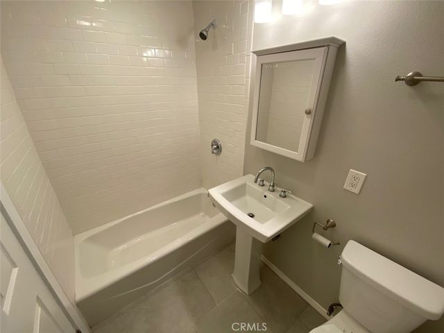 432 E 6th Street, Long Beach, CA 90802