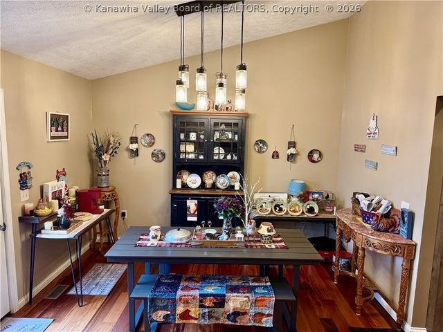 3899 Iva Durst Road, Leon, WV 25123