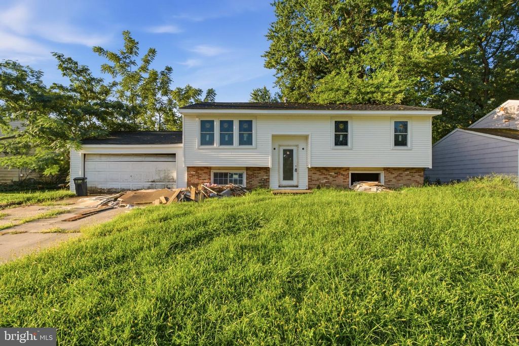 200 INDEPENDENCE BLVD, LAWNSIDE, NJ 08045 — exterior