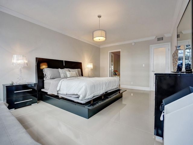 3430 Galt Ocean Drive 202, Fort Lauderdale, FL 33308