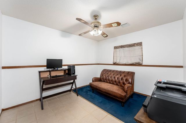 5402 Arlene St, Wichita, KS 67207