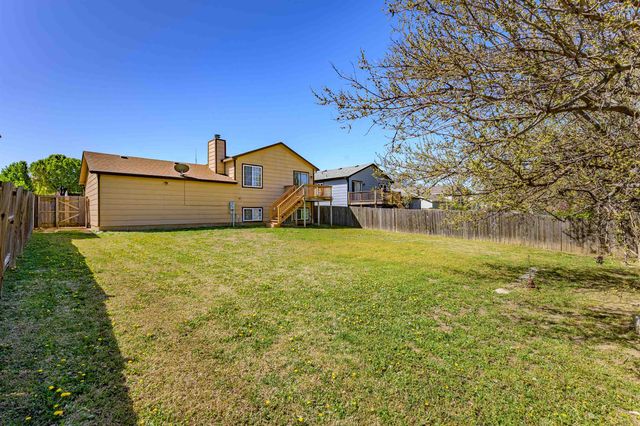 5402 Arlene St, Wichita, KS 67207