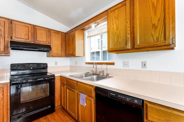 5402 Arlene St, Wichita, KS 67207