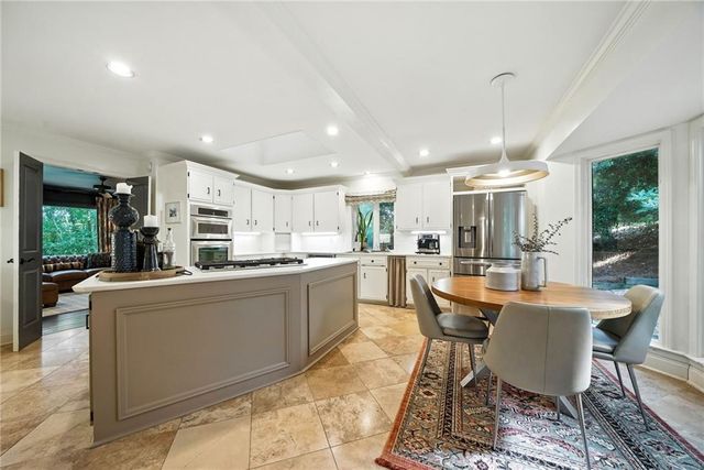 980 Buckhorn E, Atlanta, GA 30350