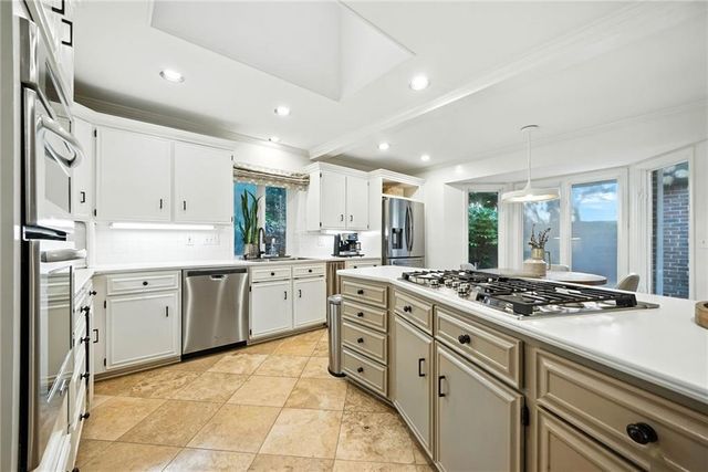 980 Buckhorn E, Atlanta, GA 30350