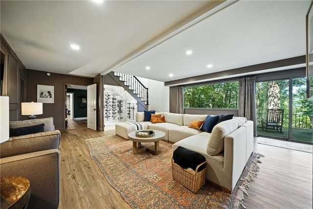 980 Buckhorn E, Atlanta, GA 30350