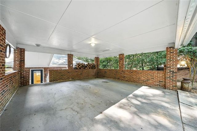 980 Buckhorn E, Atlanta, GA 30350