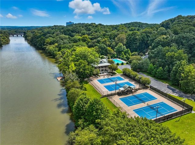 980 Buckhorn E, Atlanta, GA 30350