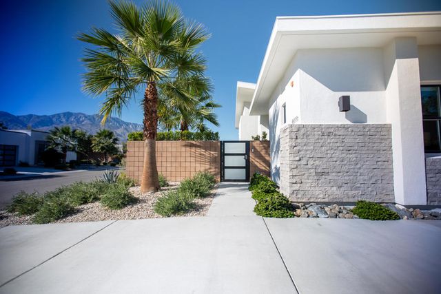4499 Esplanade Lane, Palm Springs, CA 92262