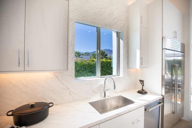 4499 Esplanade Lane, Palm Springs, CA 92262