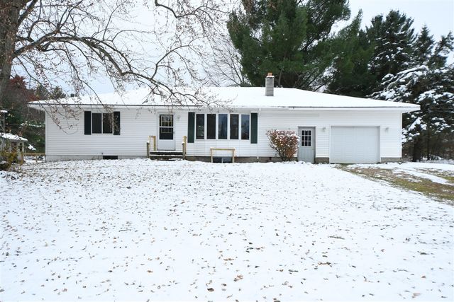 590 129th Avenue, Shelbyville, MI 49344