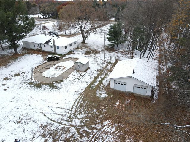 590 129th Avenue, Shelbyville, MI 49344