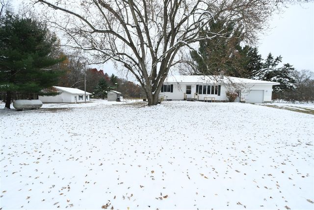 590 129th Avenue, Shelbyville, MI 49344