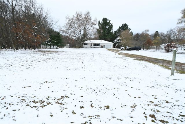 590 129th Avenue, Shelbyville, MI 49344