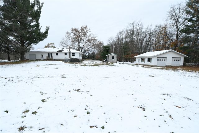 590 129th Avenue, Shelbyville, MI 49344