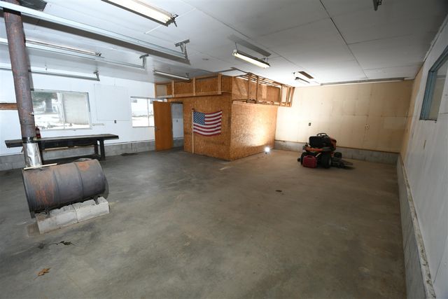 590 129th Avenue, Shelbyville, MI 49344